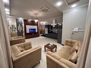 Lobby sitting area - Cedar hills (Murree)