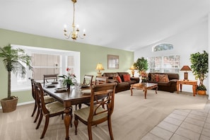 Interior - Disney Retreat! Magical Kid Friendly! Close to Disney! (Davenport)
