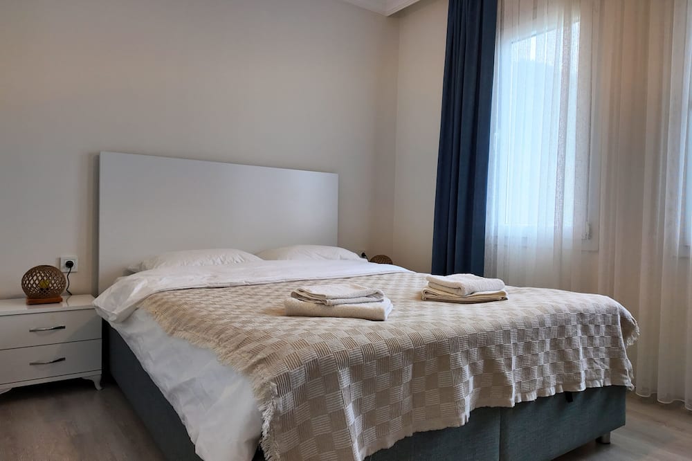 İnlice Apart House