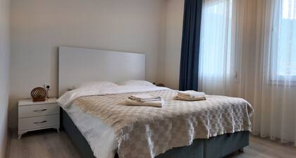 İnlice Apart House