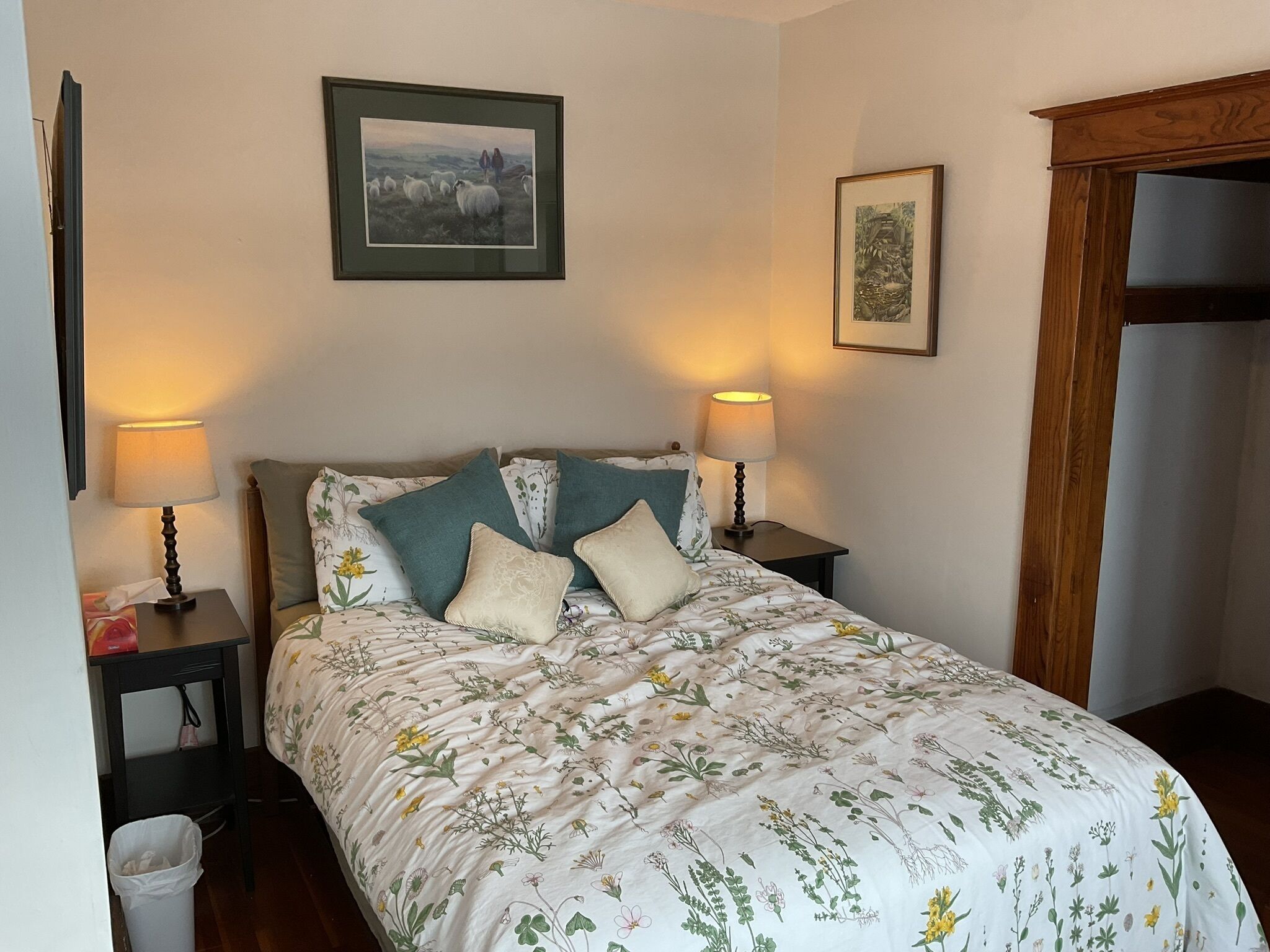 2 bedrooms, WiFi, bed sheets