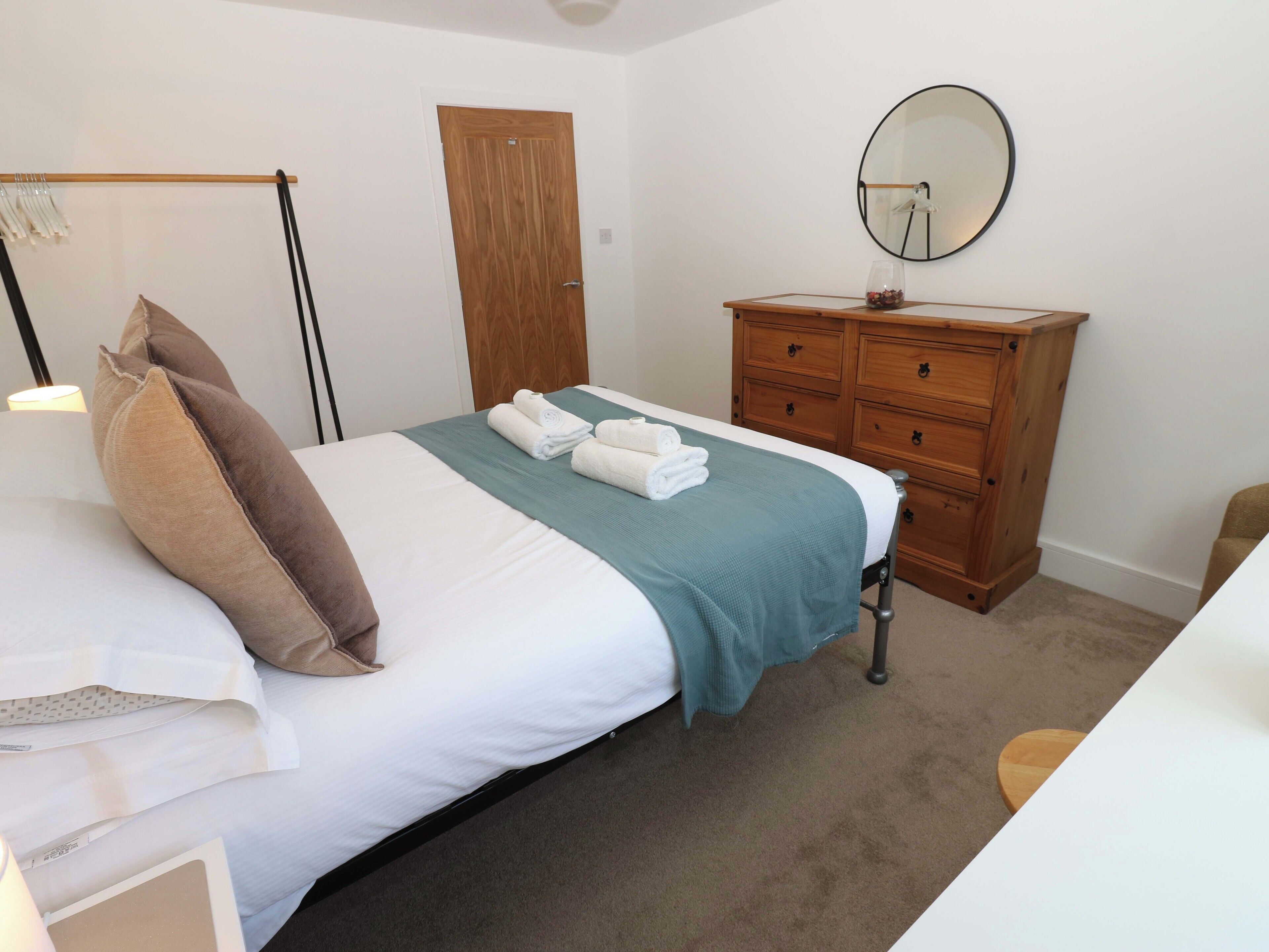 3 bedrooms, individually decorated, individually furnished, free WiFi