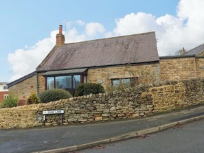 Exterior - Mains Cottage (Consett)