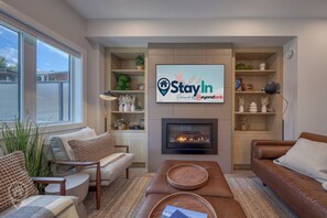 TV, fireplace