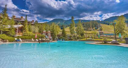 New 4 bdr at Nordix w/ private hot tub