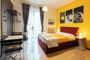 WiFi, bed sheets - Pied à terre Relaxation. A spacious apartment in the historic center of Verona. (Verona)