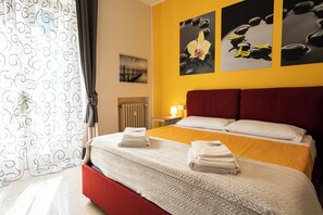 WiFi, bed sheets - Pied à terre Relaxation. A spacious apartment in the historic center of Verona. (Verona)