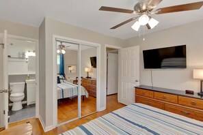 3 slaapkamers, een strijkplank/strijkijzer, wifi, beddengoed