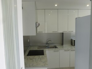 Private kitchen - Penthouse riviera del sol view pool, garden, sea (Las Lagunas de Mijas)