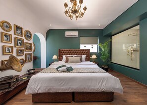 مكواة/لوح كي وواي فاي وملاءات أسرّة