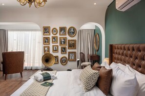 مكواة/لوح كي وواي فاي وملاءات أسرّة