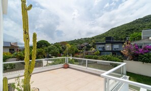 Terrace/patio - House With 2 Bedrooms in Campeche Cjs0080 (Florianópolis)