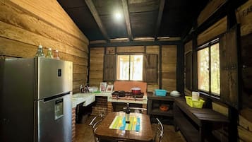 Cabaña familiar, vista al patio | Cocina privada