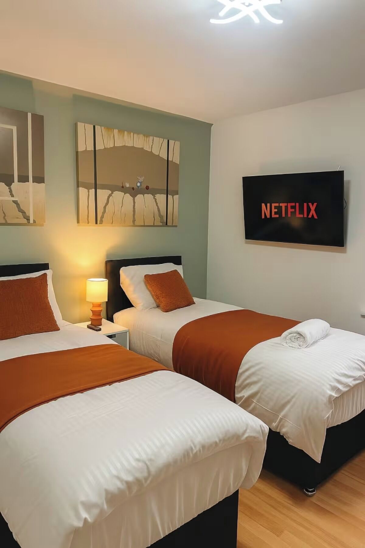 4 bedrooms, WiFi, bed sheets