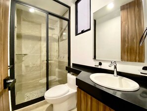 Shower, free toiletries, hair dryer, towels - Flats Friends Condesa-Pelotari (Mexico City)