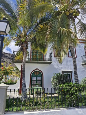 Exterior - "Bei Geli "the quietly located apartment very close to the beautiful Puerto de Mogan (El Cercado)