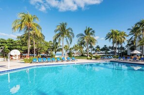 Pool - 1BR Suite | Beachscape Kin Ha| Relaxing & Spacious Beachside (Cancún)