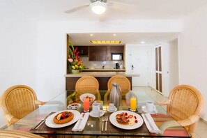 Dining - 1BR Suite | Beachscape Kin Ha| Relaxing & Spacious Beachside (Cancún)