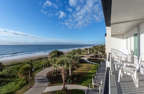Terrace/patio - New Snowbird 3BR Condo On The Boardwalk + 100 Dollar Resort credit (Myrtle Beach)