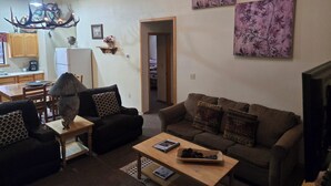 Smart-TV, peis og DVD-spiller