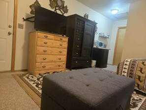 WiFi, bed sheets, wheelchair access - Cabin 12A Upstairs - Sleeping Quarters Only (Pinetop-Lakeside)