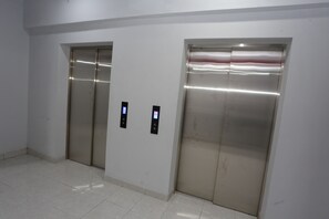 Interior detail - Capital O 95049 Aurora Rooms Riverdale (Cikarang)