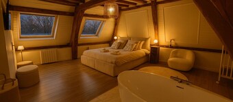 Villa Eden country gite with pool table and table soccer!
