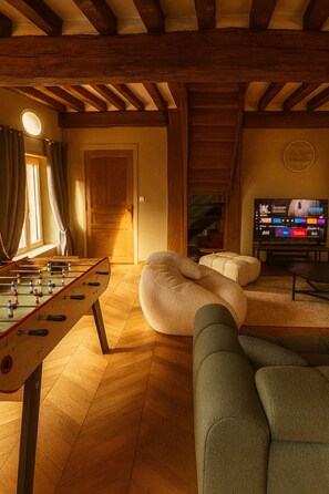 غرفة الألعاب