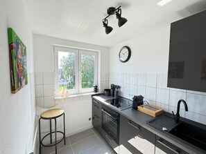 Private kitchen - OceanEscape - part of the HolidayEscapes collection (Timmendorfer Strand)