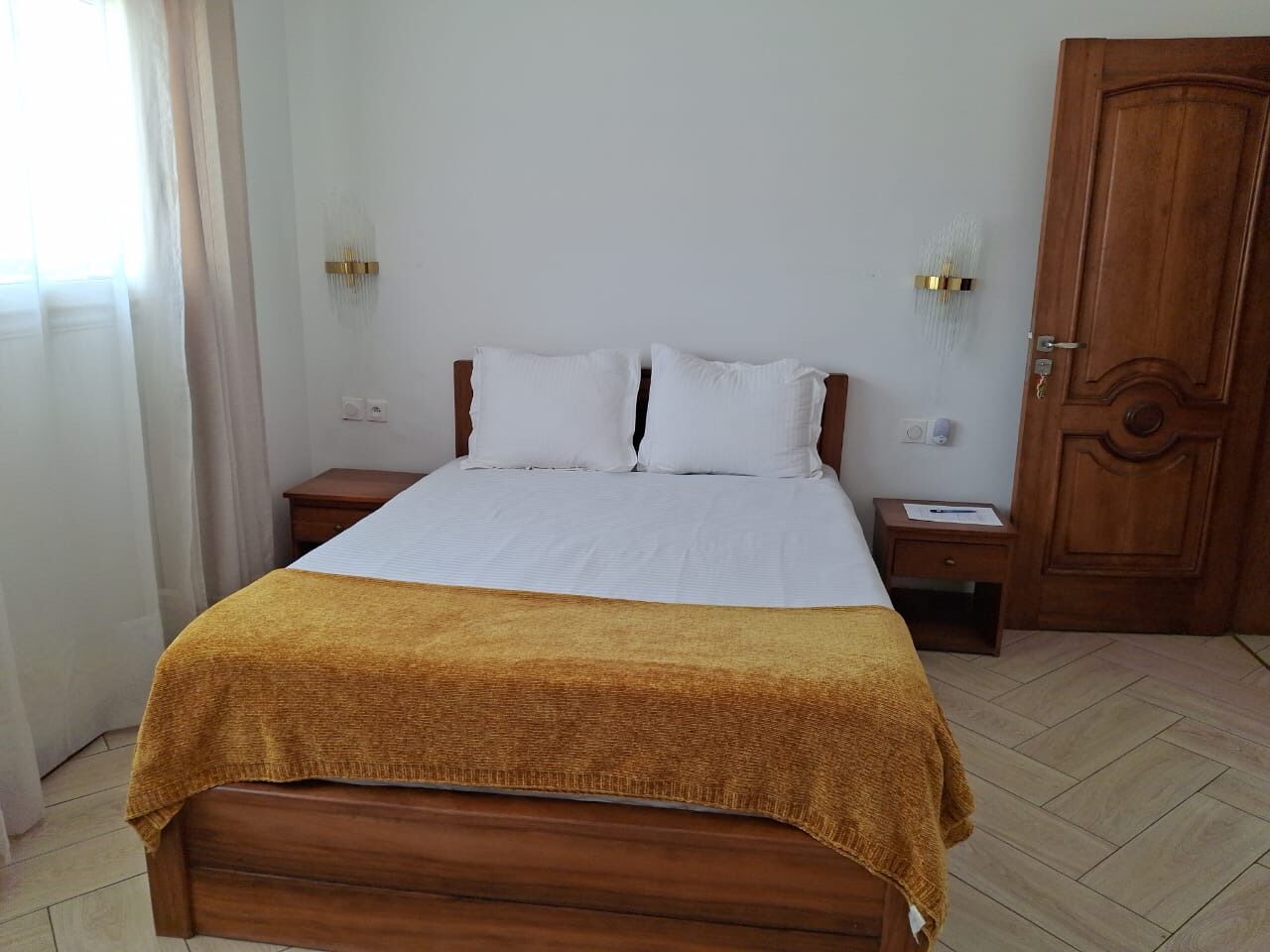Economy Double Room | In-room safe, iron/ironing board, free WiFi, bed sheets