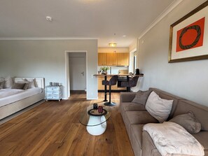Living area - Lakefront Studio - part of the HolidayEscapes collection (Scharbeutz)