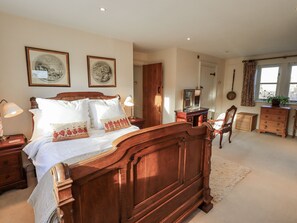 3 bedrooms, individually decorated, individually furnished, free WiFi