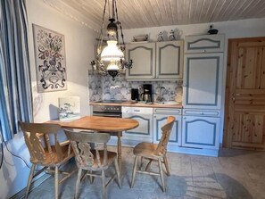 Fridge, oven, dishwasher, toaster - Vacation apartment Krebshöhle_Souterr (Nebel)