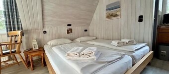 Vacation apartment Schwalbennest_OG re