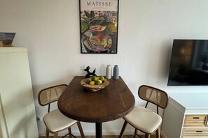 Dining - Beachfront Escape - First beach row (Scharbeutz)