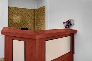 Reception - Hotel O near Jatim Park 3 formerly Srika (Batu)