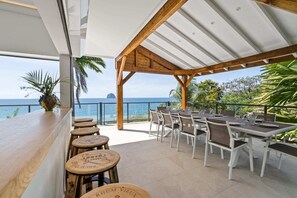 Outdoor dining - Villa Dou Cherry - Five Bedroom Villa, Sleeps 12 (Le Diamant)