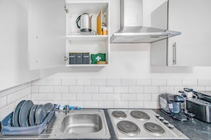 Deluxe Apartment | Private kitchen - Modern 1 Bed - Near City Centre  (Manchester)