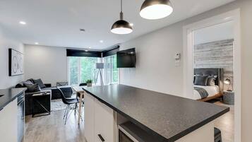 Apartment, Balcony, Mountain View | Private kitchen | Coffee/tea maker