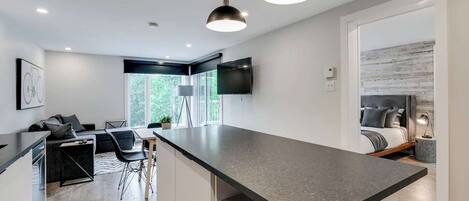 Apartment, Balcony, Mountain View | Private kitchen | Coffee/tea maker