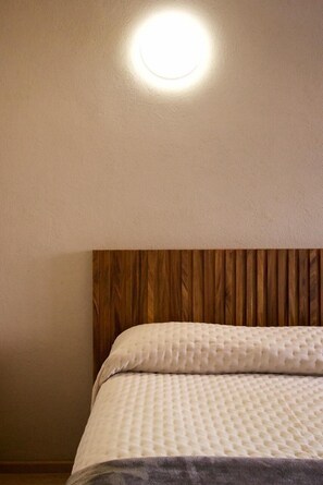 Basic Studio | Desk - Hotel Bravo (Valle de Bravo)