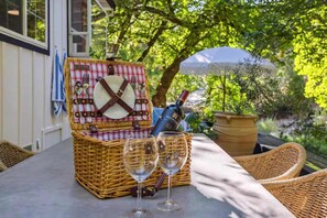 Outdoor dining - Modern Organic 3BR Oasis w/ Creek&Near State Park (Kenwood)