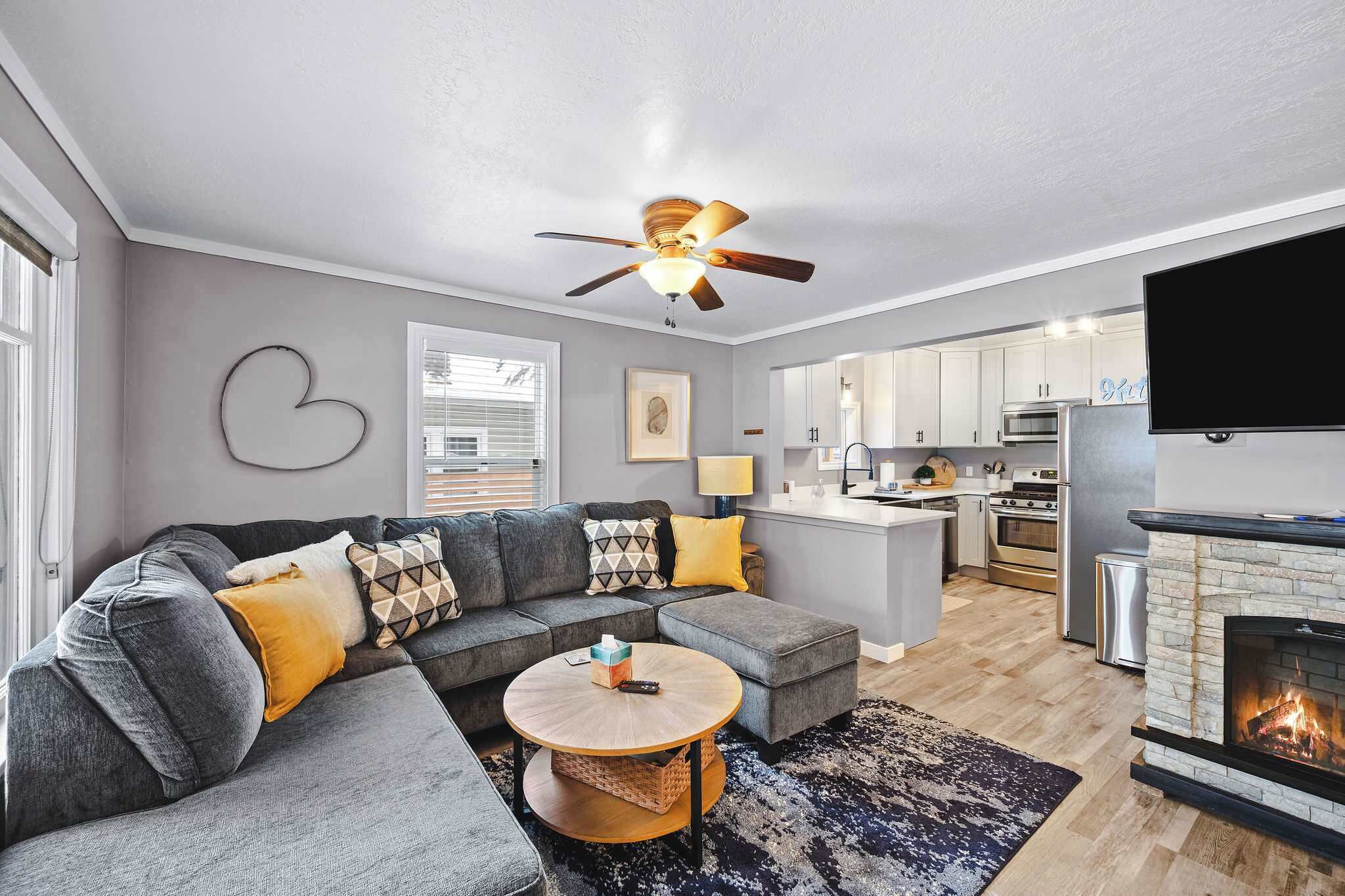 TV, fireplace, offices