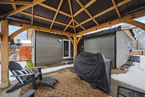 Terrace/patio - Central Coeur d'Alene Home w/ Patio & Easy Access to Lake (Coeur d'Alene)