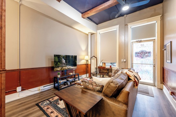 Welcome to Buffalo Bill Hideout, your historic downtown retreat in the heart of Sheridan.