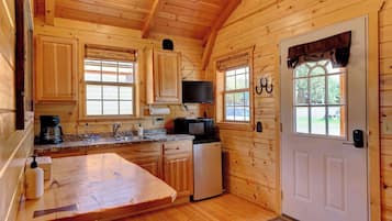 Fridge, microwave, dishwasher, coffee/tea maker