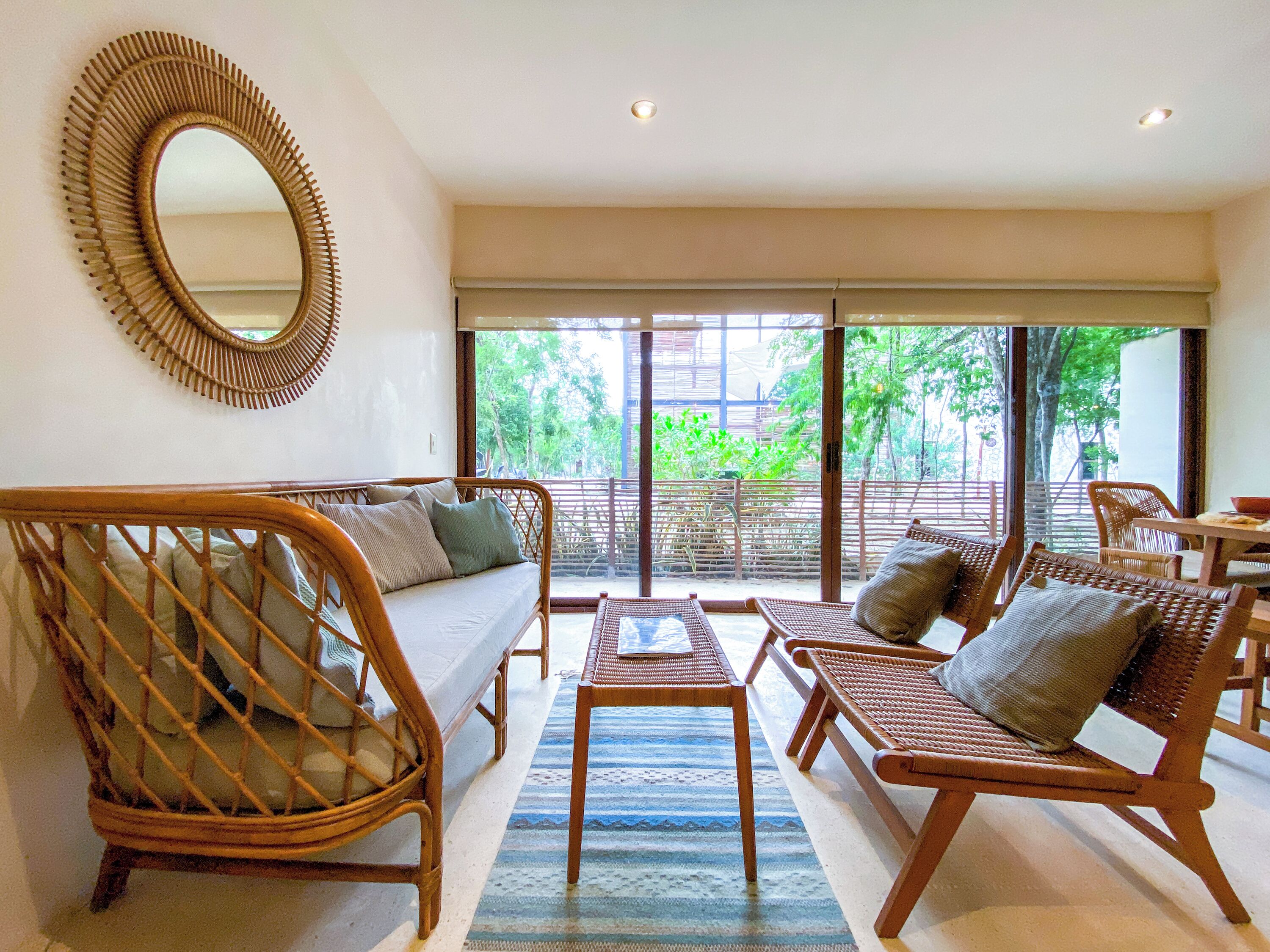 Signature-Apartment, 2 Schlafzimmer, Terrasse, Gartenblick | Wohnbereich