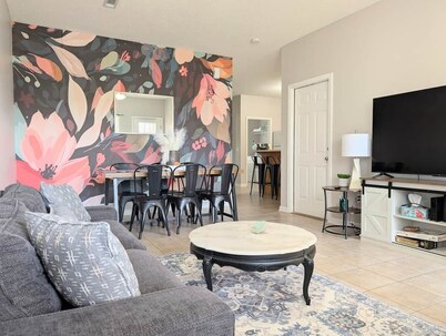 Peaceful 3 BR/2.5 bath*5 min to base*pool*