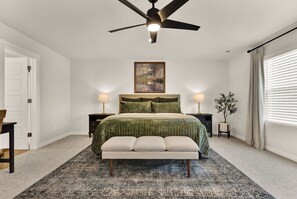 House | 5 bedrooms - Spa Nights Game Room Fun Luxe 5BR Sleeps 17 (Meridian)