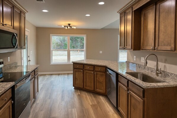 Private kitchen - Furnished New Home Close to Shaw AFB (Sumter)